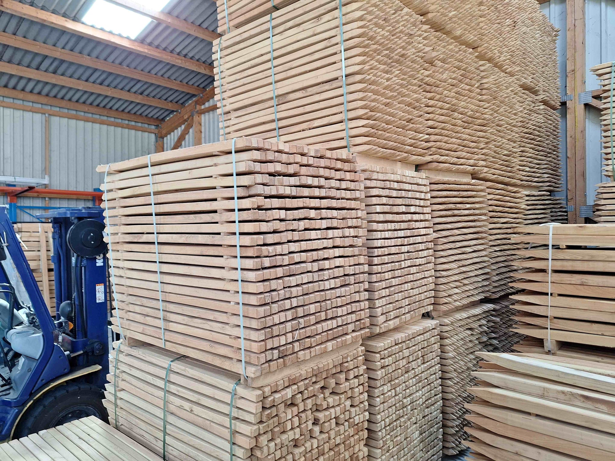 Akazienpfähle 4 x 4 x 140 cm