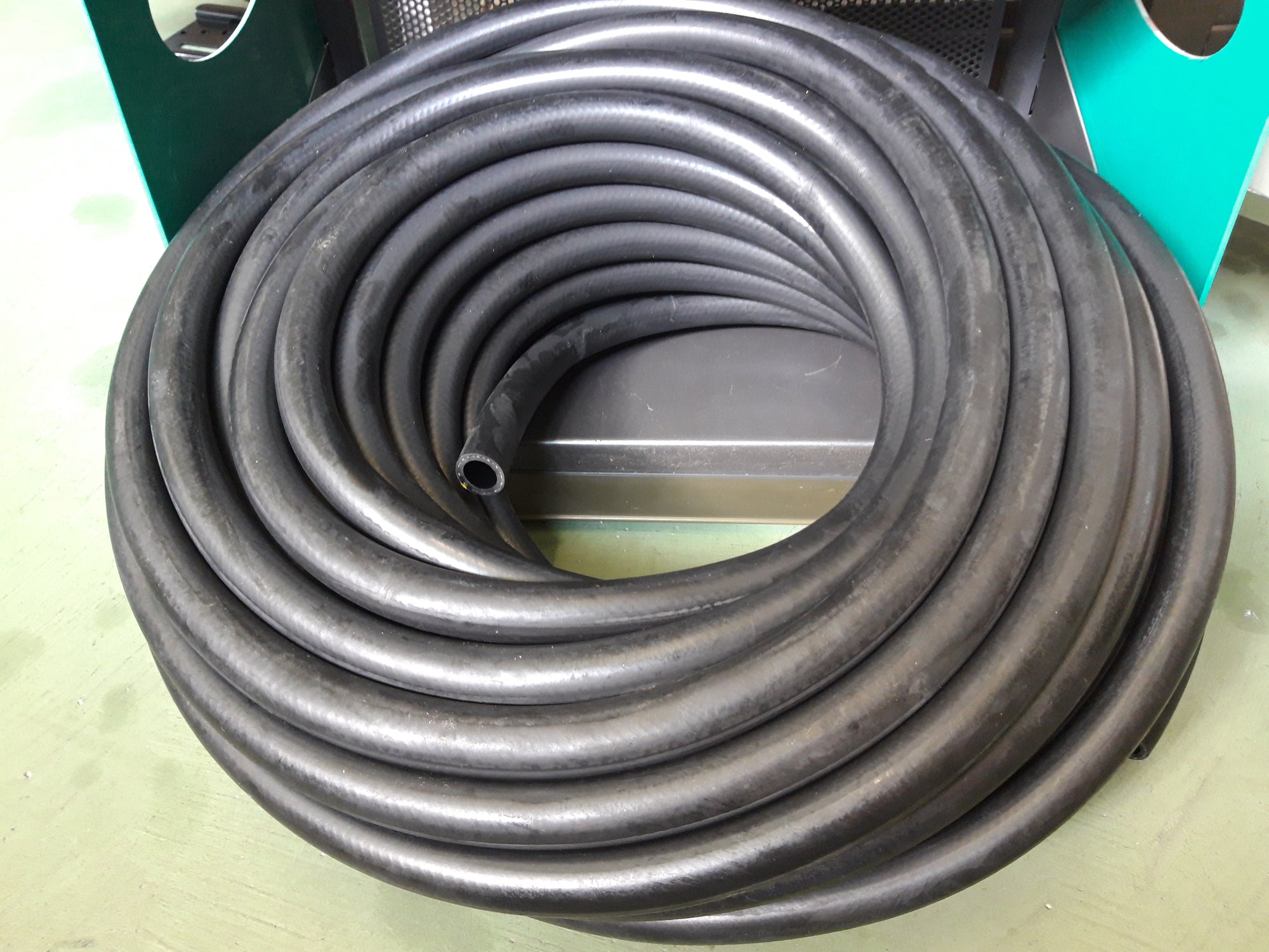 Spezial-Schlauch für Dieselölpumpe