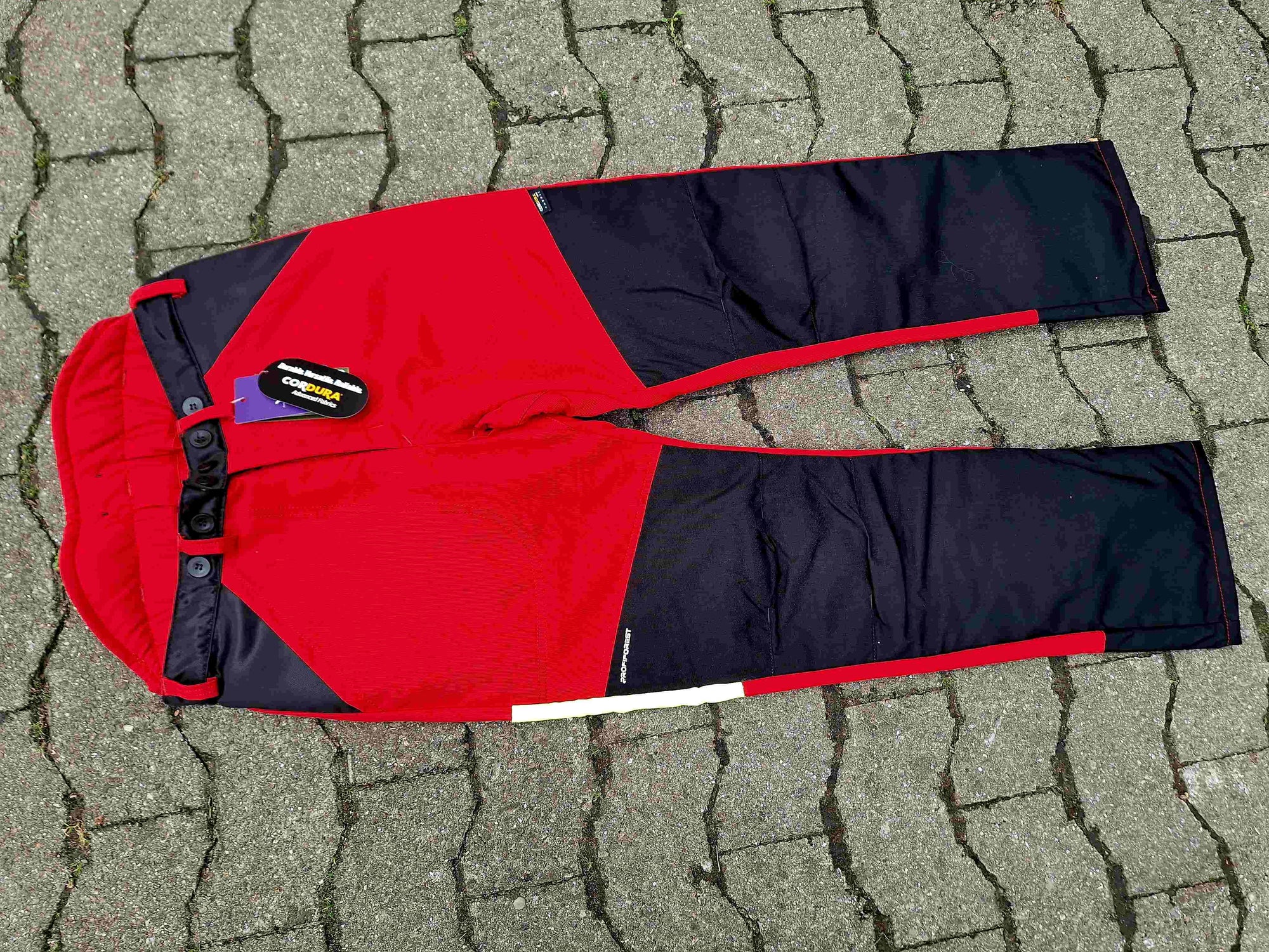 Schnittschutzhosen / Holzerhosen