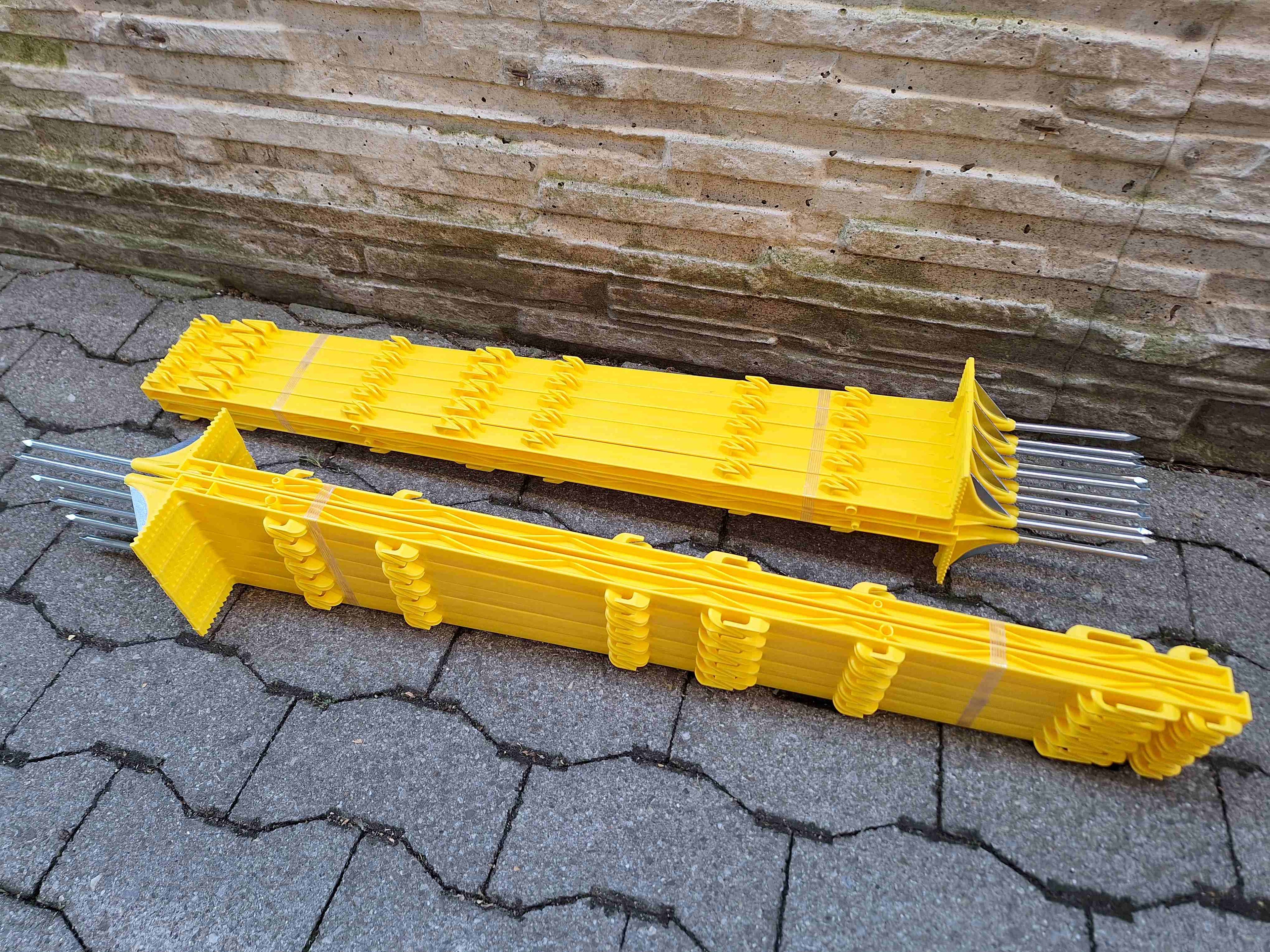 Kunststoff-Pfähle mit Tritt-Verstärkung