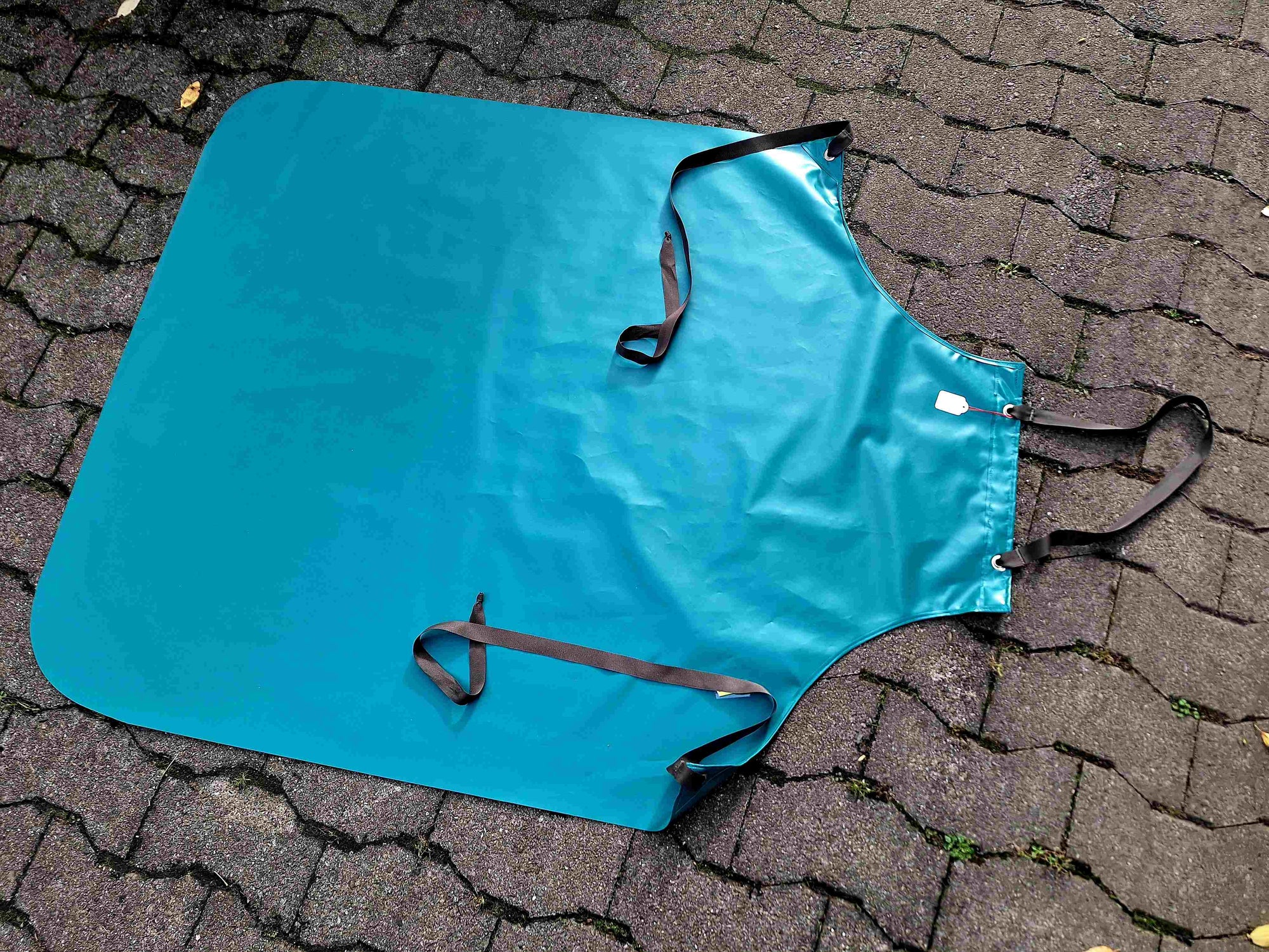 Schürzen mit Bänderung