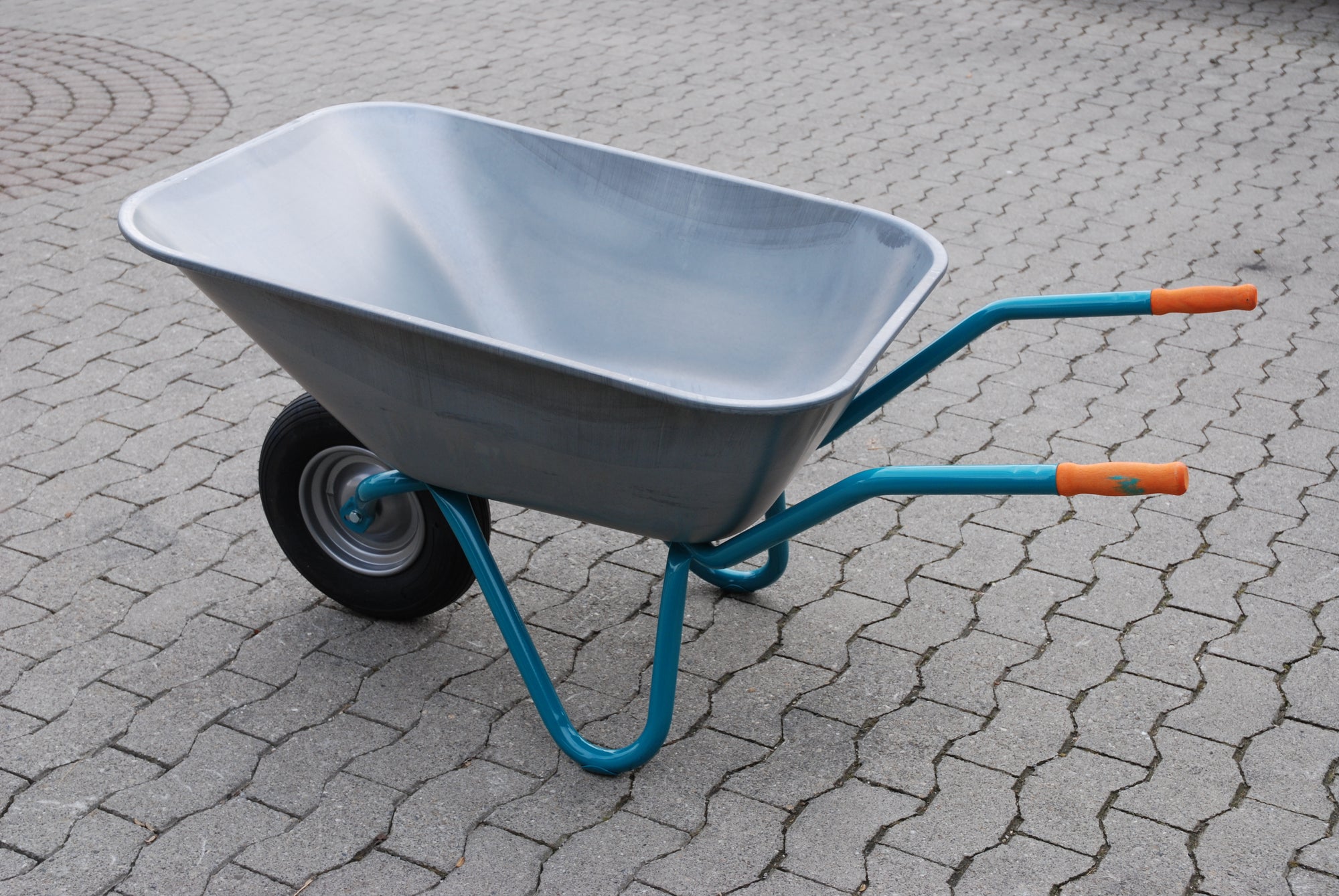 Karrette mit verzinker Mulde 100 Liter