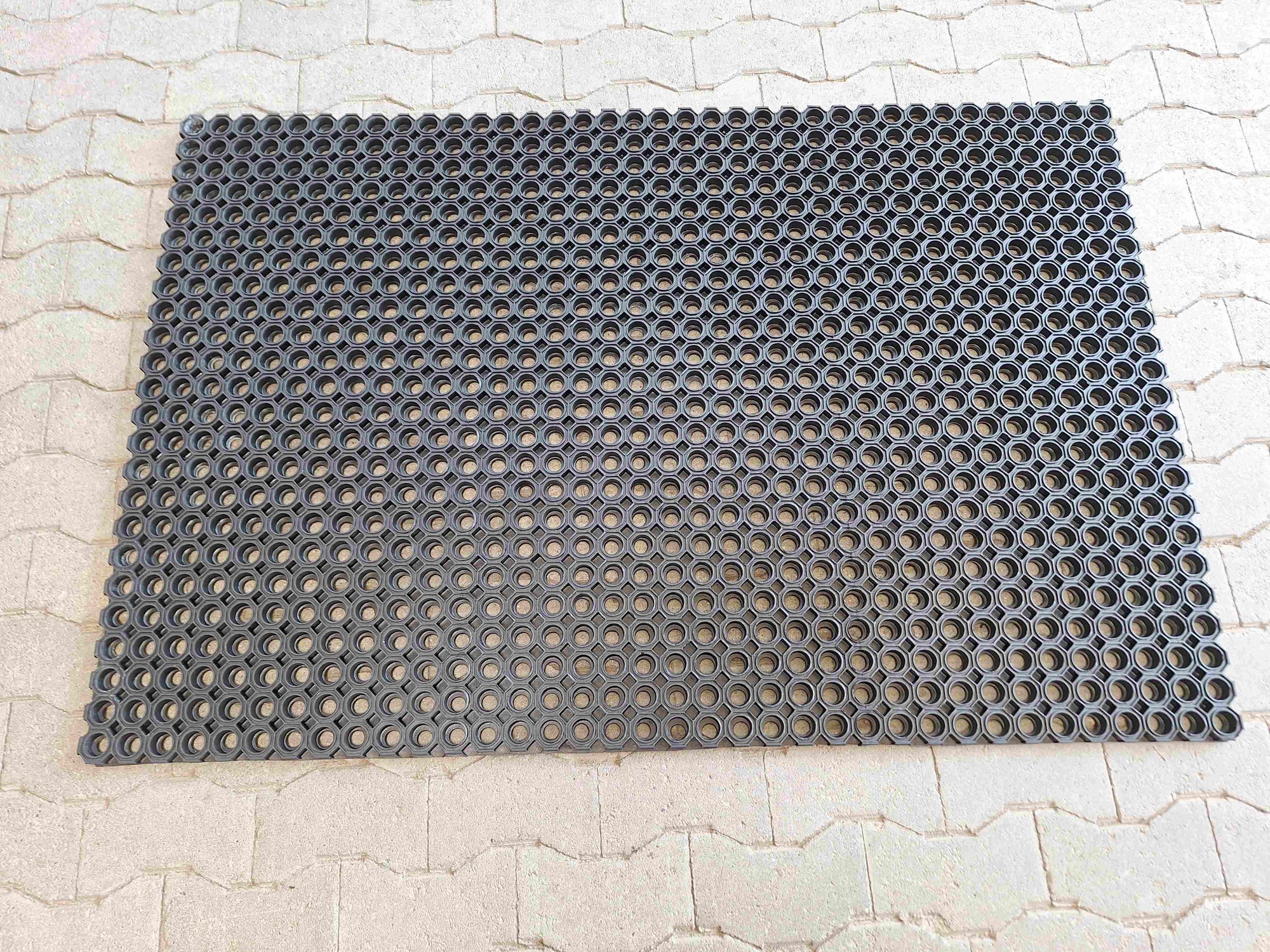 Ringloch-Gummimatten 100 x 150 cm