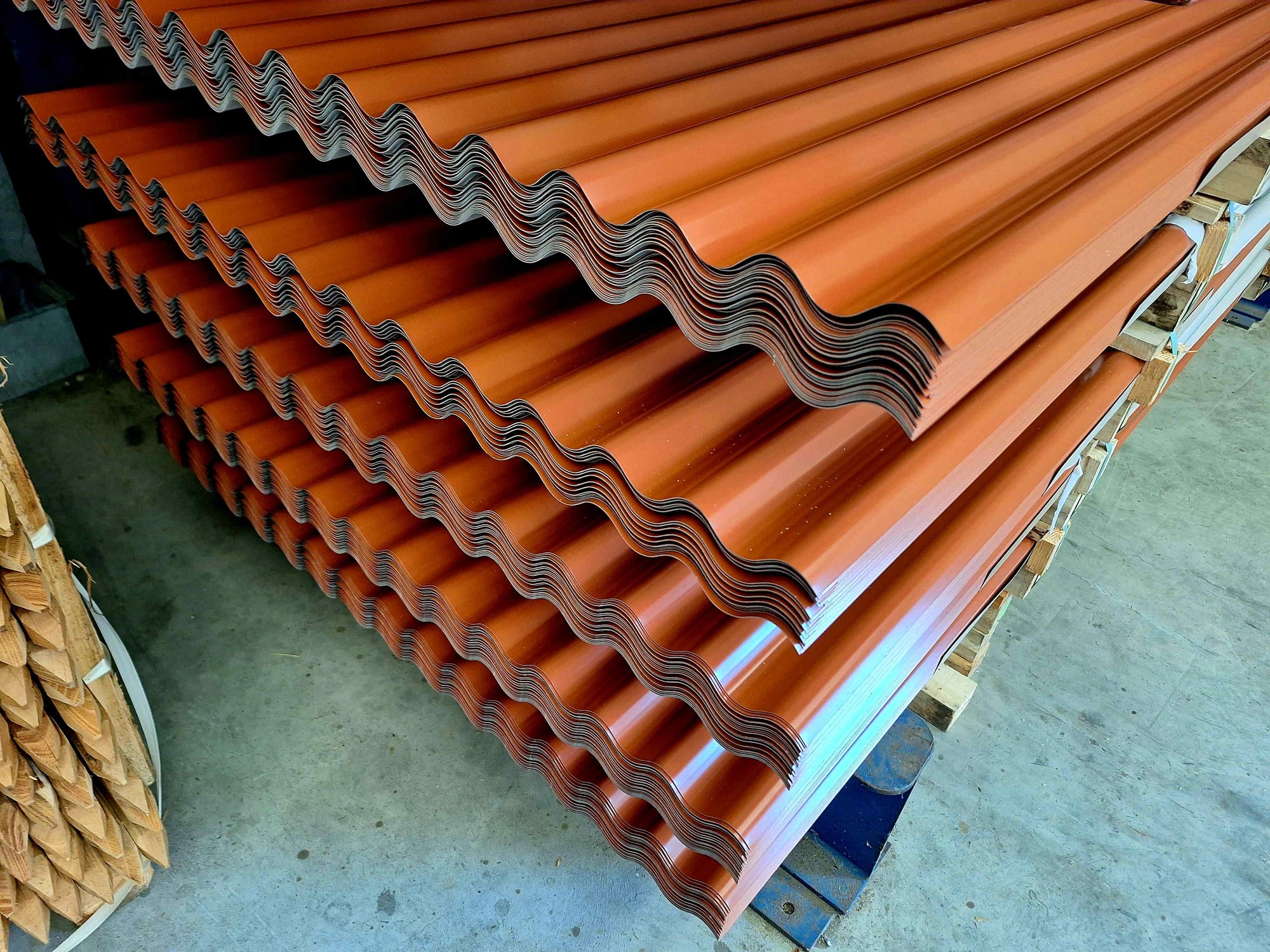 Wellbleche kupferbraun RAL 8004